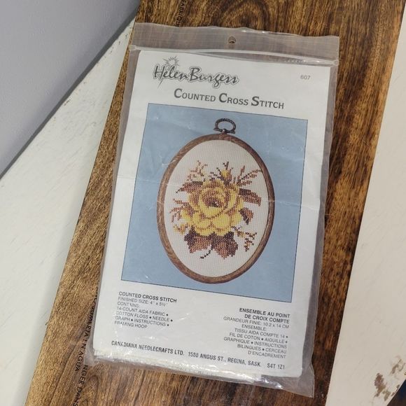 Vintage Helen Burgess Counted Cross Stitch Oval Rose DIY Kit Embroidery - Picture 1 of 4